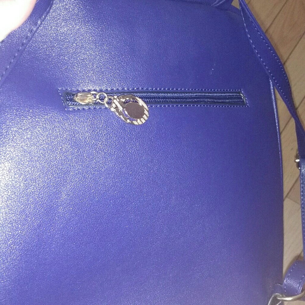 Backpack - Picture 3 of 5